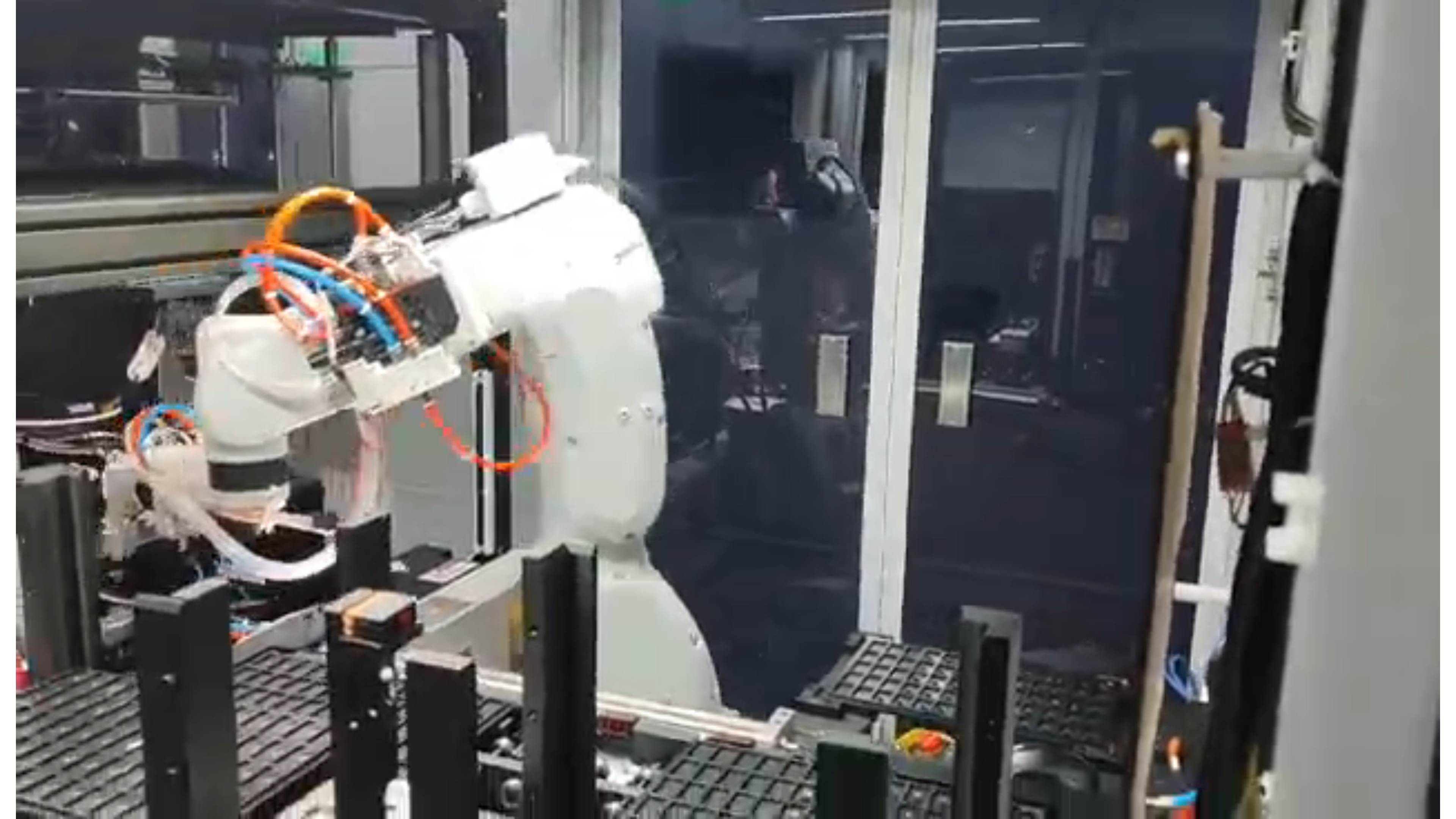 Intelligent loading and unloading of robots (camera modules)